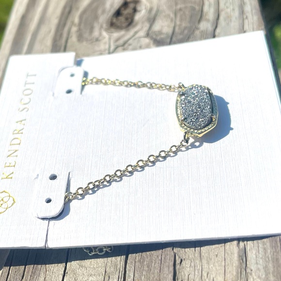 ๐
๐
๐ธ๐ต๐
๐ธ๐ด๐
!! Elisa Pendant Necklace in Platinum Drusy โกThe TAYLOR SWIFT - Picture 6 of 7